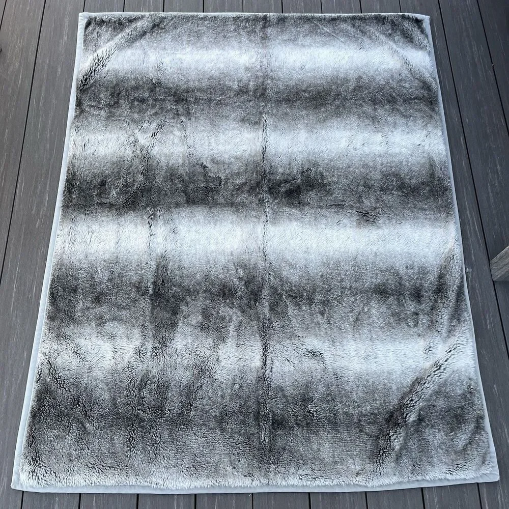 RARE POTTERY BARN Blanket Throw Gray Brown Ombre Faux Fur Reversible Thick 50x60